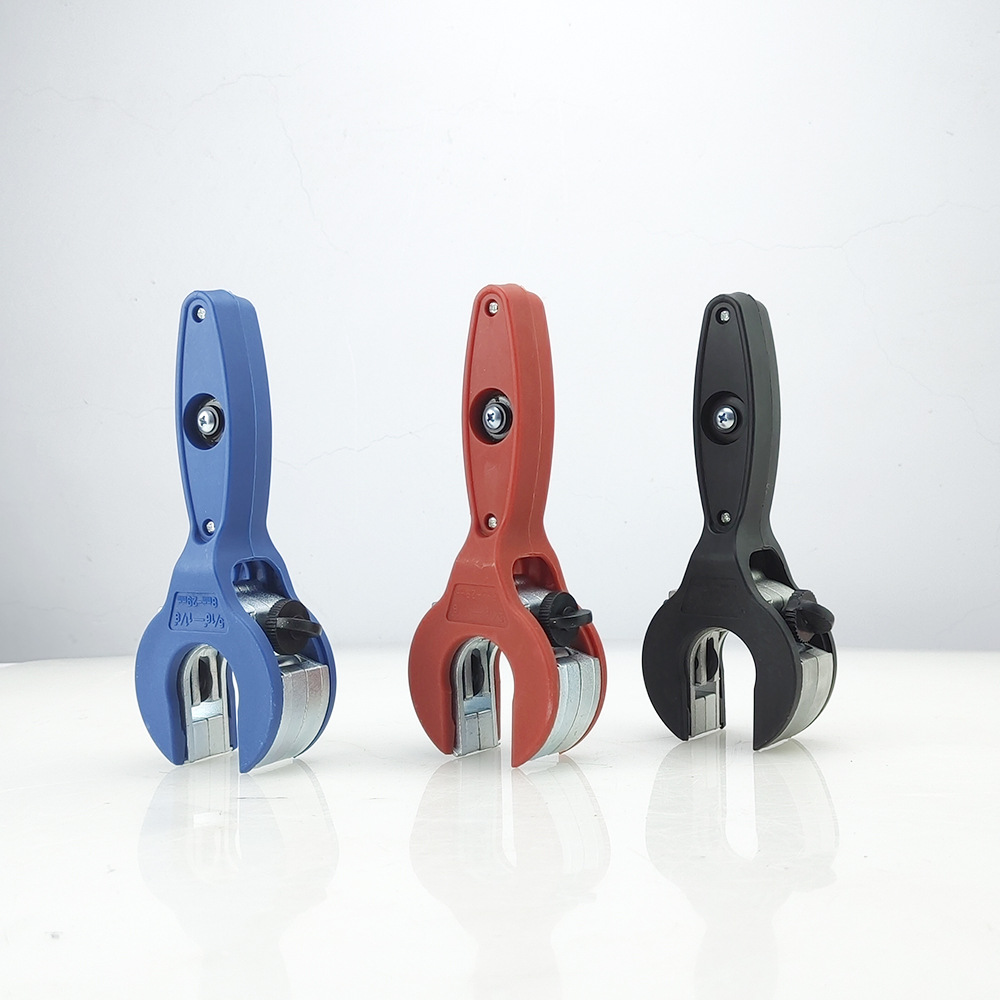 CT-115 Ratcheting Metal Pipe Cutter 8-29mm